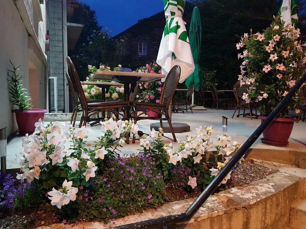 乐弗朗科贝尔盖酒店 Monthermé 外观 照片
