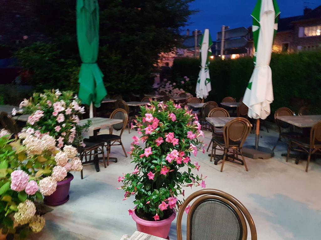 乐弗朗科贝尔盖酒店 Monthermé 外观 照片